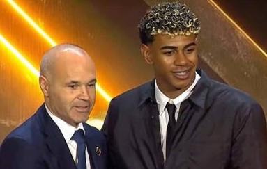 纽约大都会队核心阿隆索在常规赛收官战击出个人第 45 支本垒打