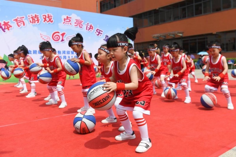 什么是“填大坑”？解析东北地区极具性格特色的博弈玩法。（解码东北“填大坑”：性格鲜明的博弈玩法）